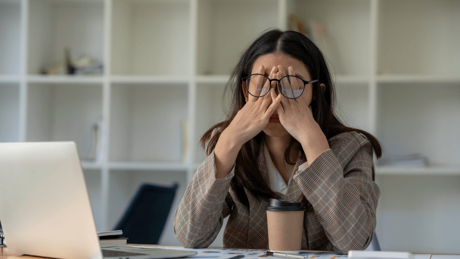 Does tai chi help manage stress more than zumba?