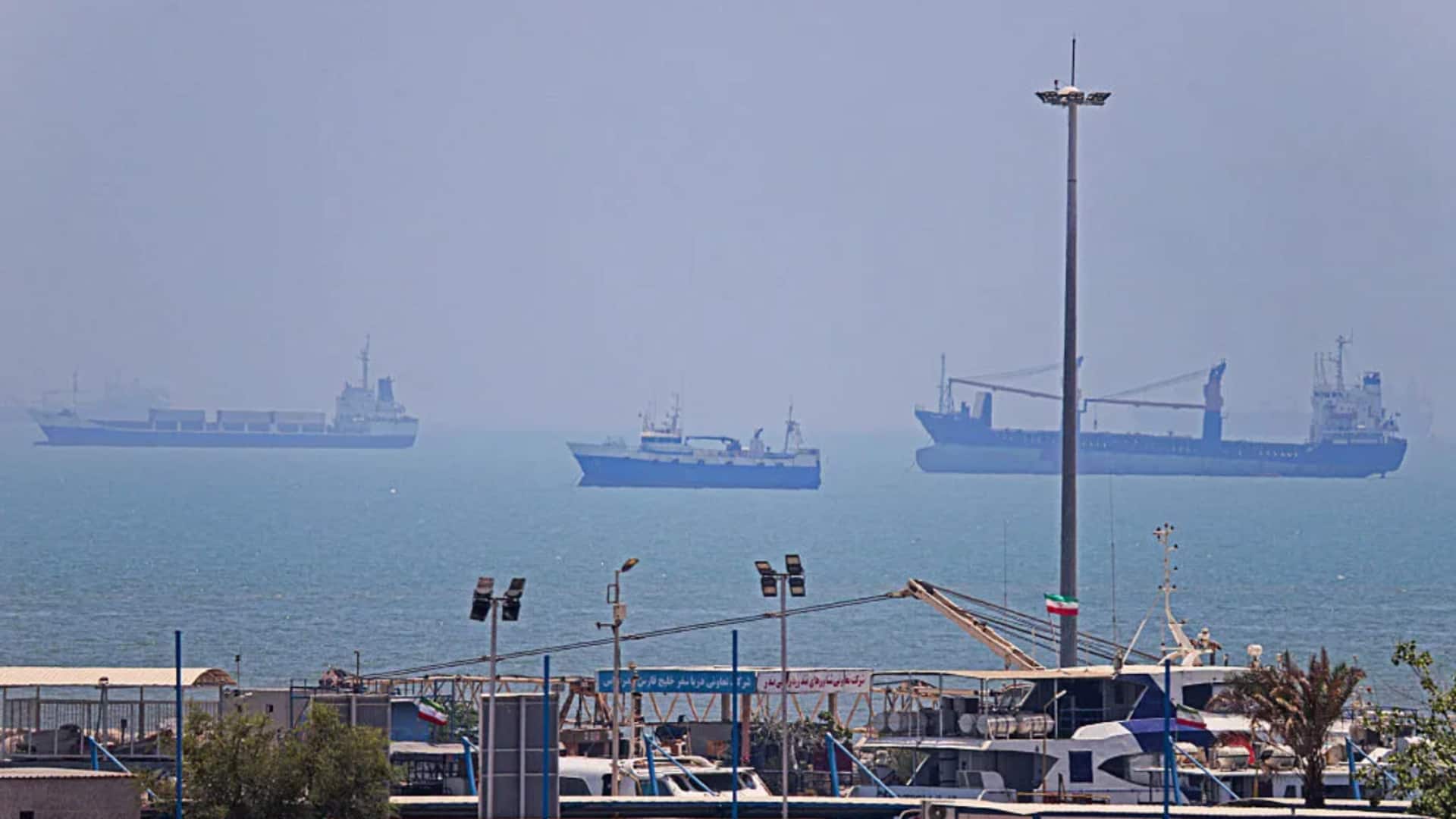 80 mines block Hormuz; normal shipping still unlikely