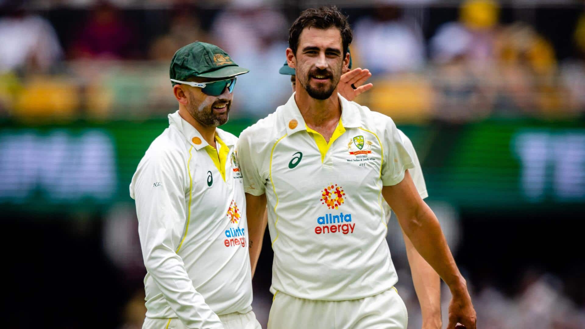 Mitchell Starc completes 50 Test wickets against Pakistan with four-fer