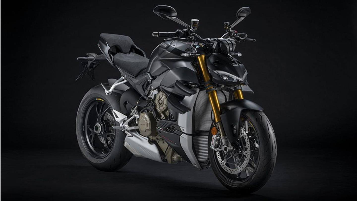 It rides on 17-inch alloy wheels It rides on 17-inch alloy wheels