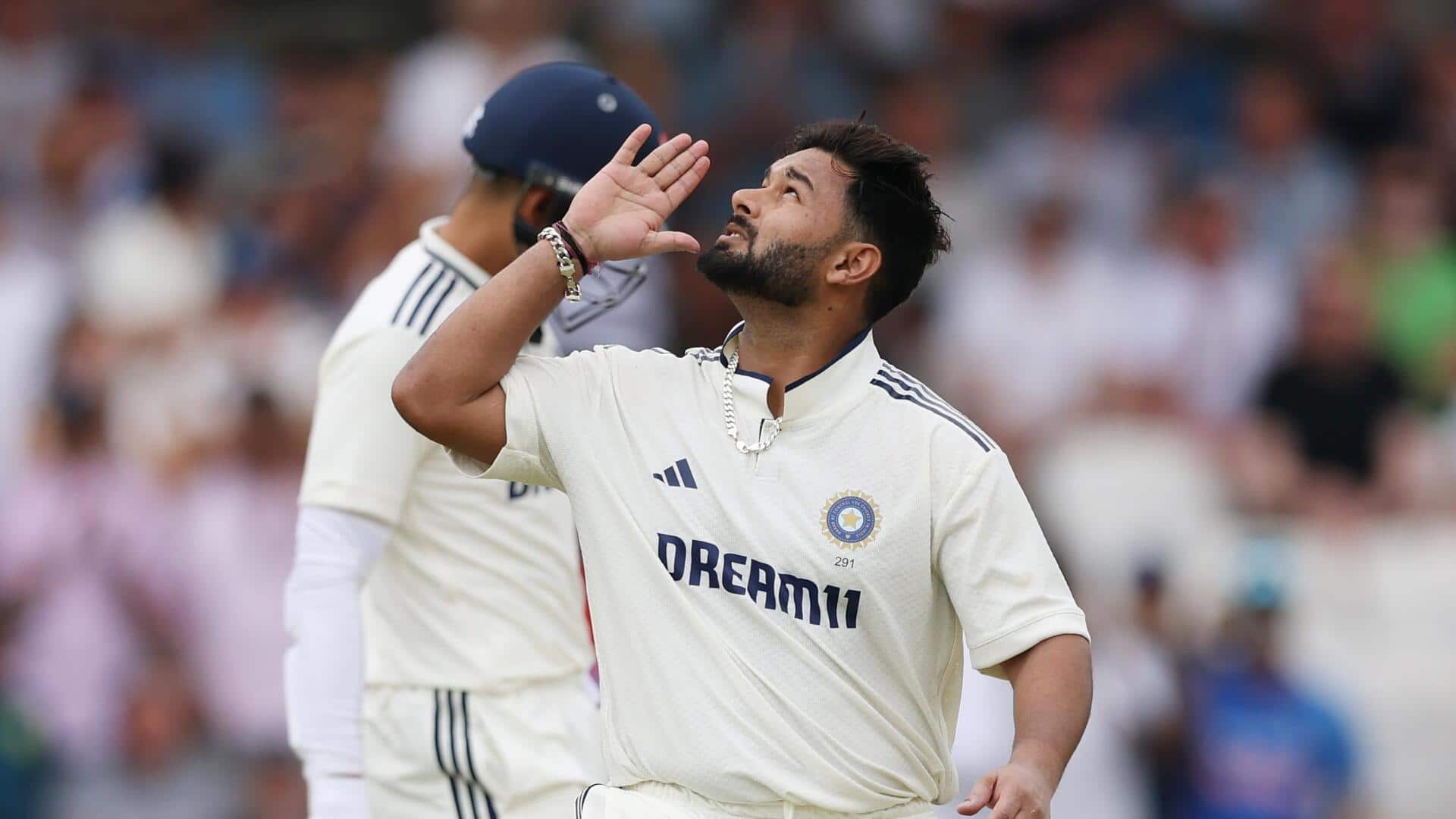 Rishabh Pant surpasses MS Dhoni with these dual Test feats Rishabh Pant surpasses MS Dhoni with these dual Test feats