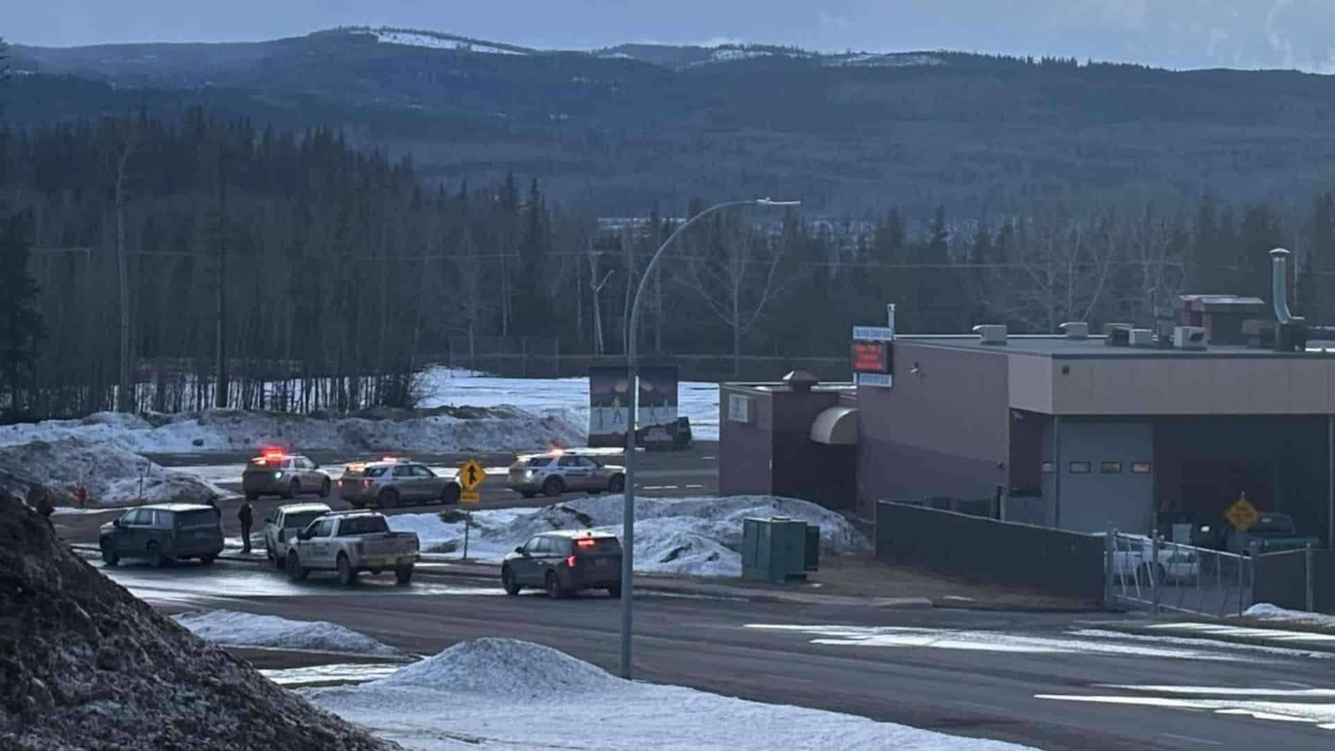 10 dead in shootings at school, home in Canada 