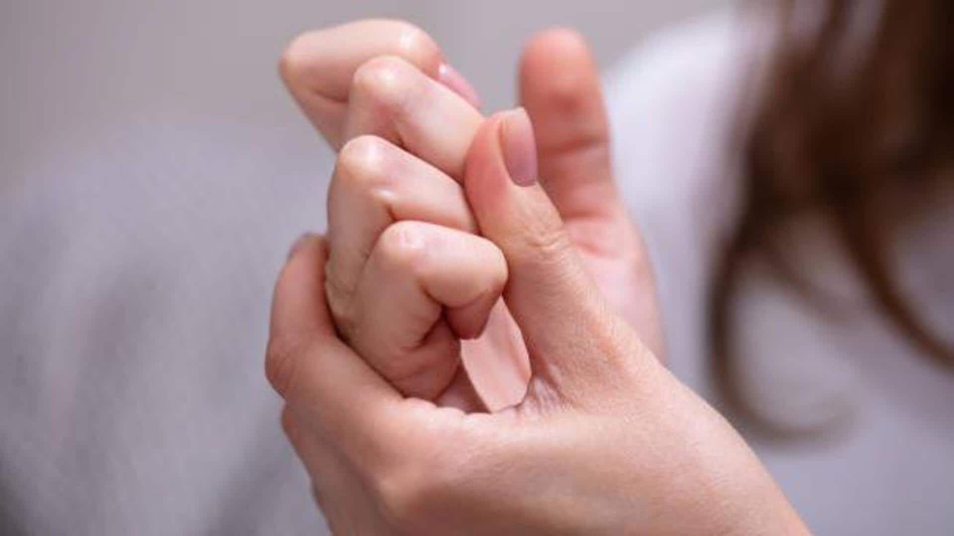 Does cracking your knuckles cause arthritis? Does cracking your knuckles cause arthritis?