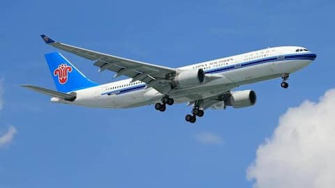 Almost 1,400 flights canceled as Typhoon Dolphin heads for China