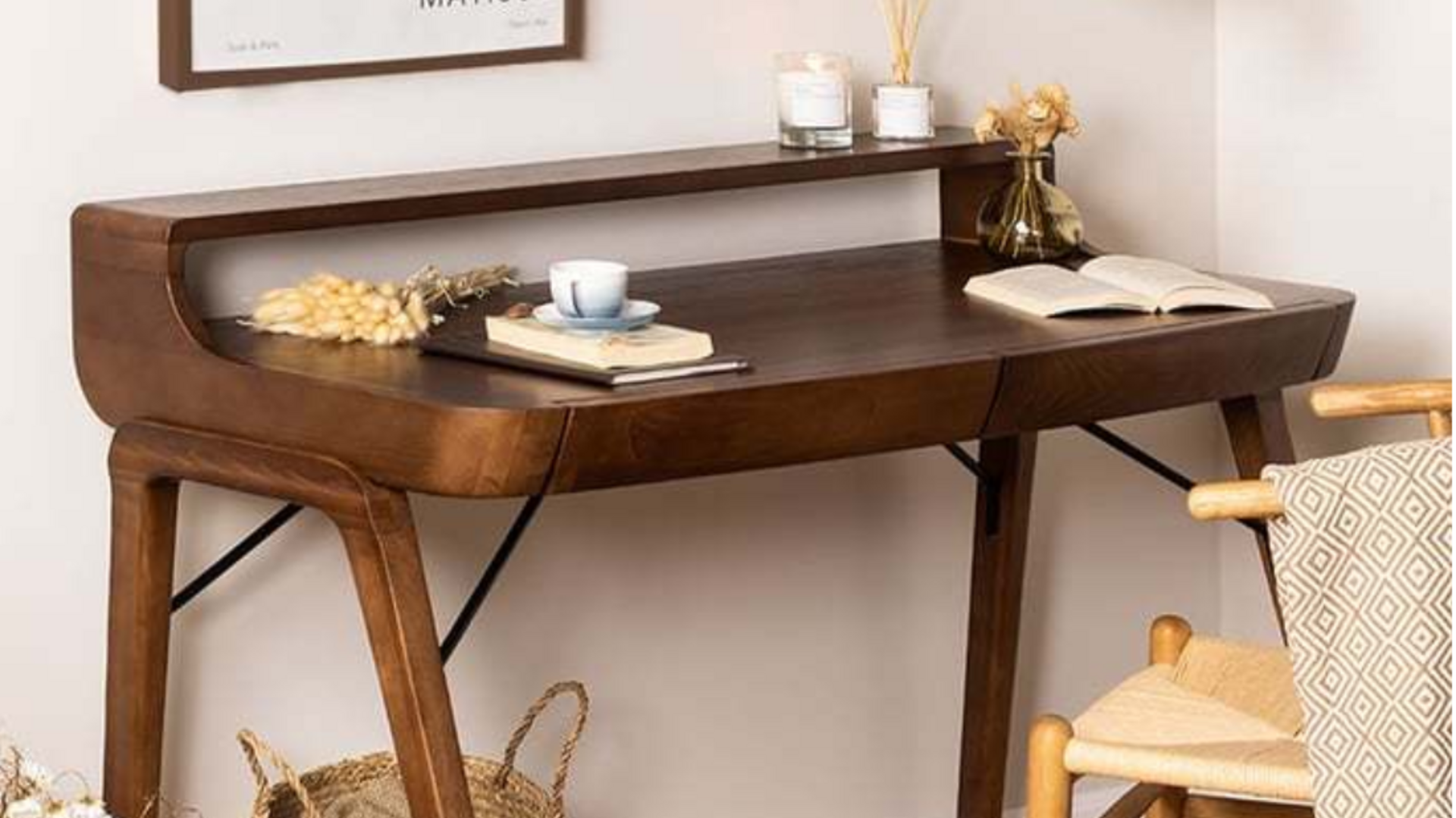 How to upgrade your boring work desk