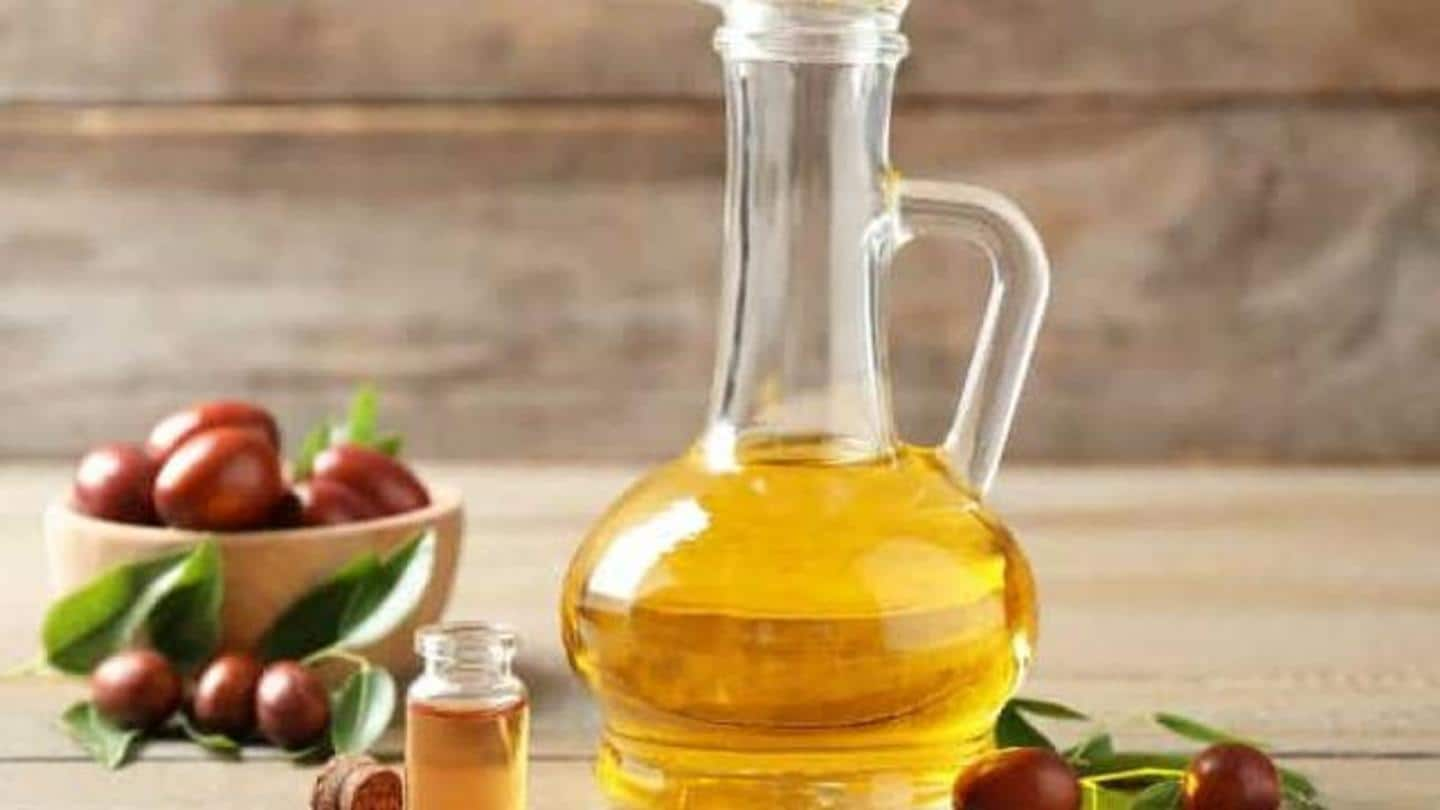 Amazing benefits of jojoba oil on the skin and hair