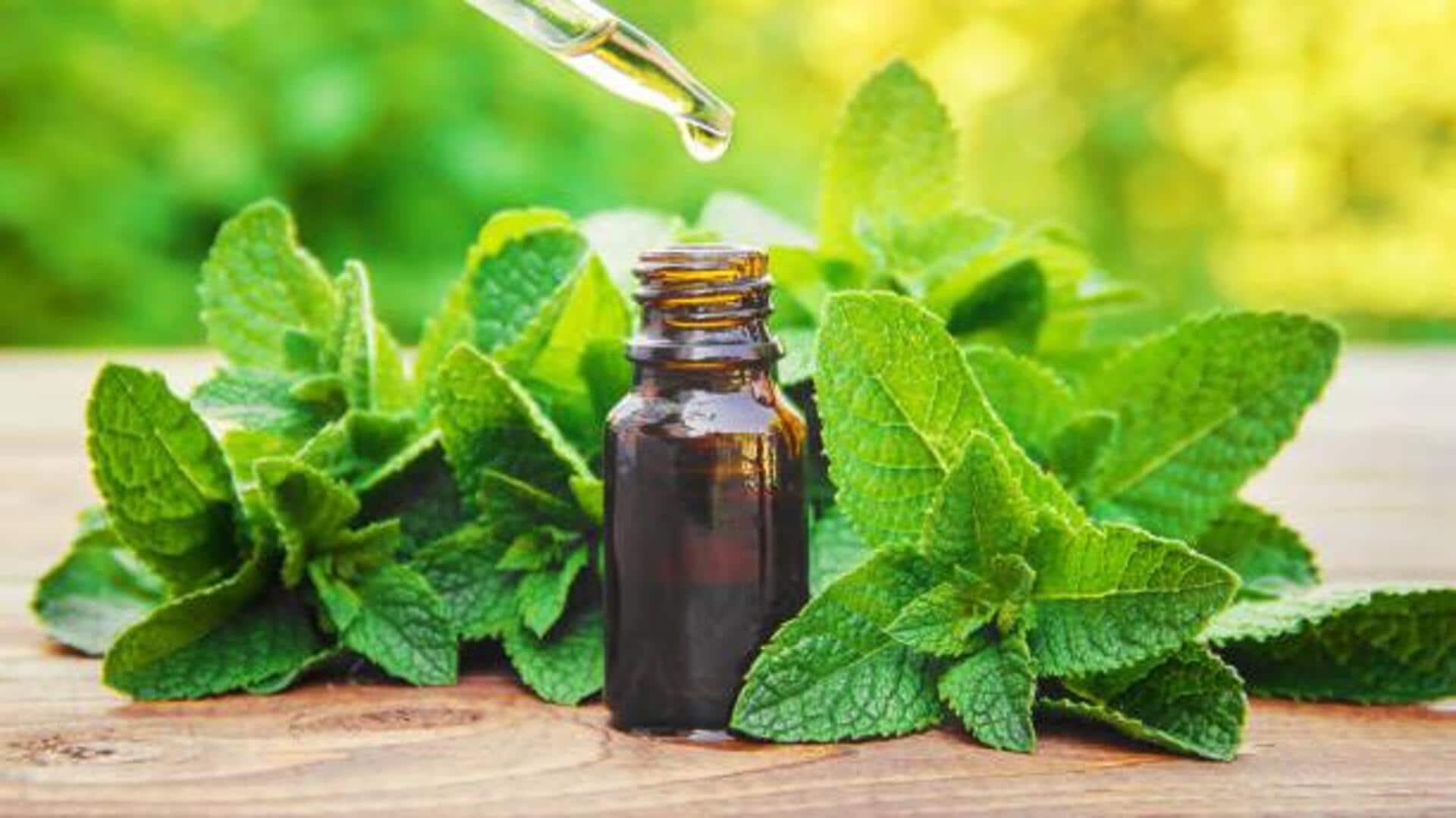 How to use peppermint oil: 5 tips How to use peppermint oil: 5 tips