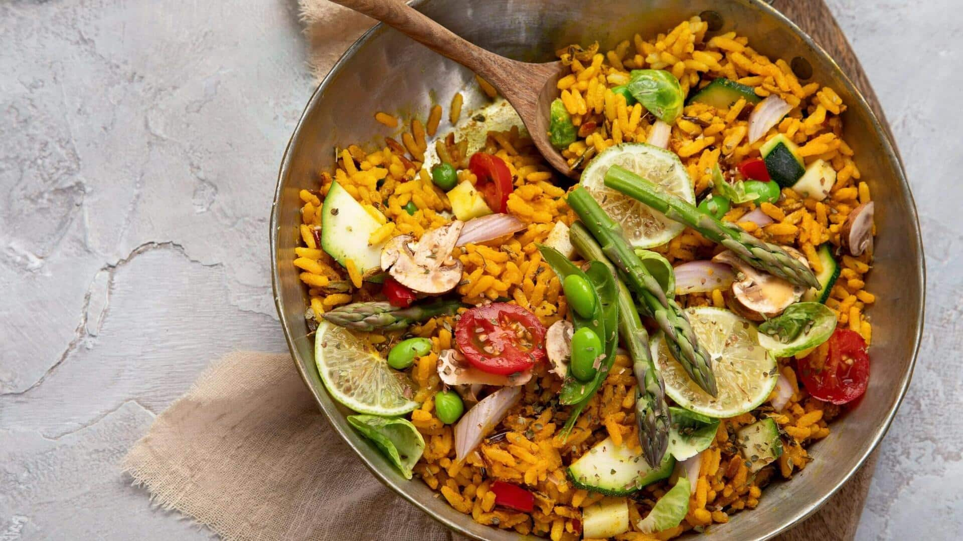 Vegan Spanish paella fiesta guide