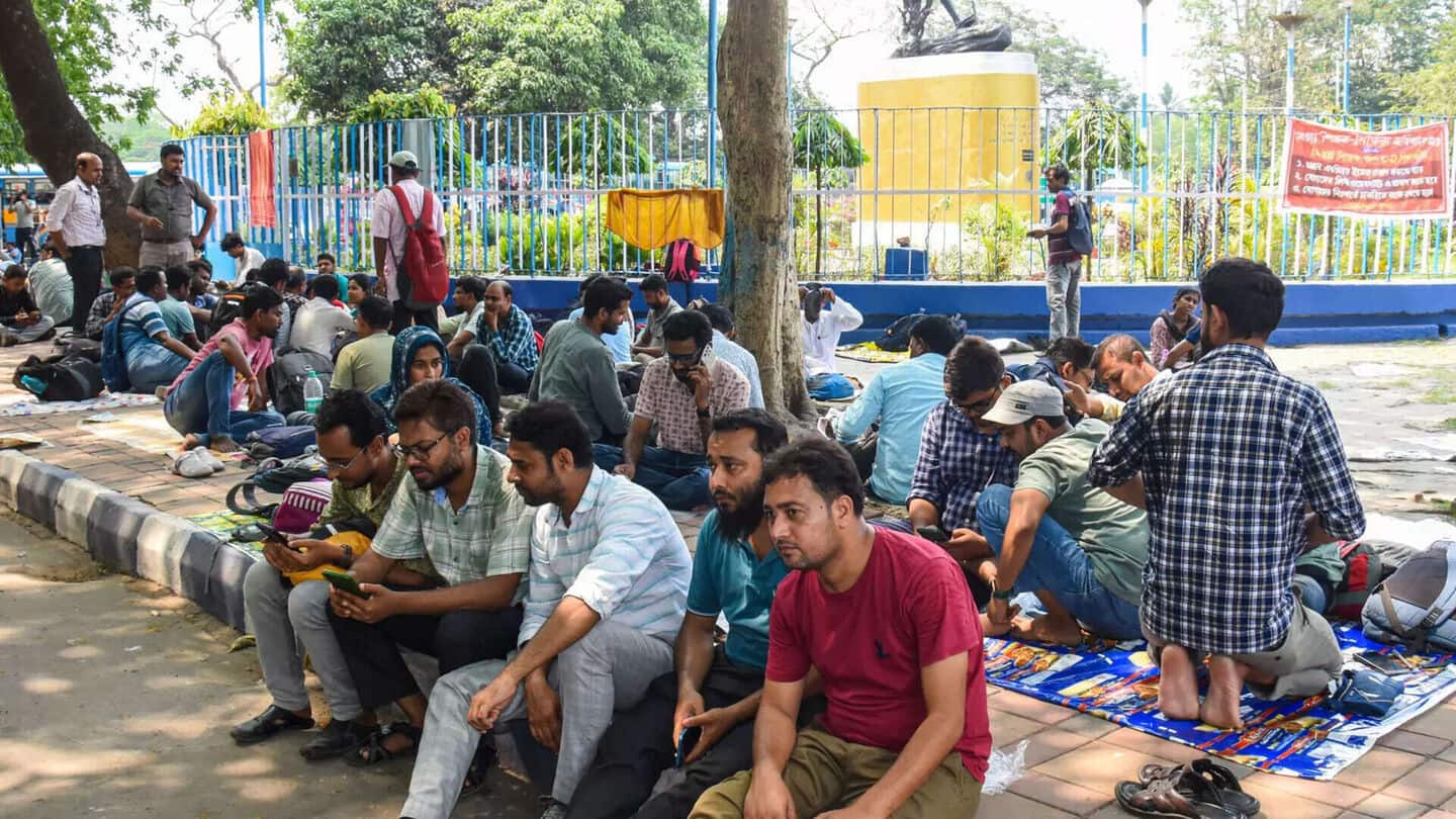 SC permits 'untainted' WB teachers to continue till new hiring SC permits 'untainted' WB teachers to continue till new hiring