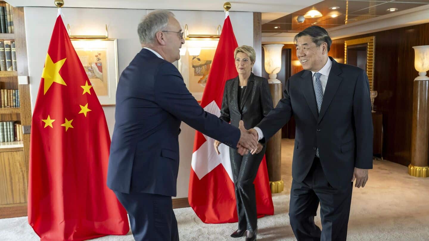 Trump announces US-China trade relations 'total reset' following Geneva talks Trump announces US-China trade relations 'total reset' following Geneva talks