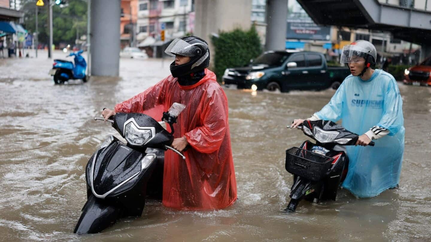 Thailand: Emergency declared in Bangkok as heavy rains trigger flooding