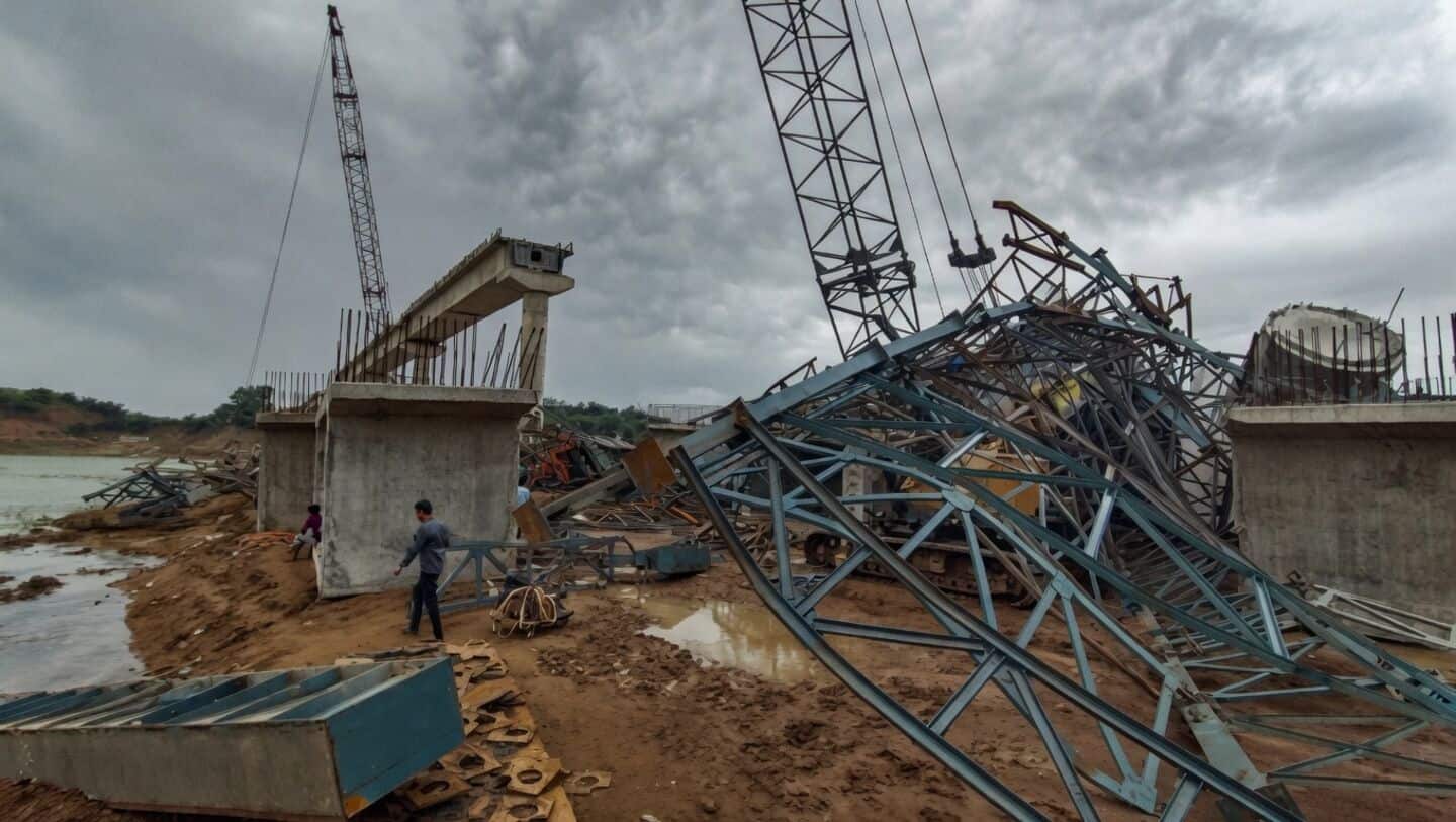 Severe weather kills 28 across UP, Bengal, Bihar, MP