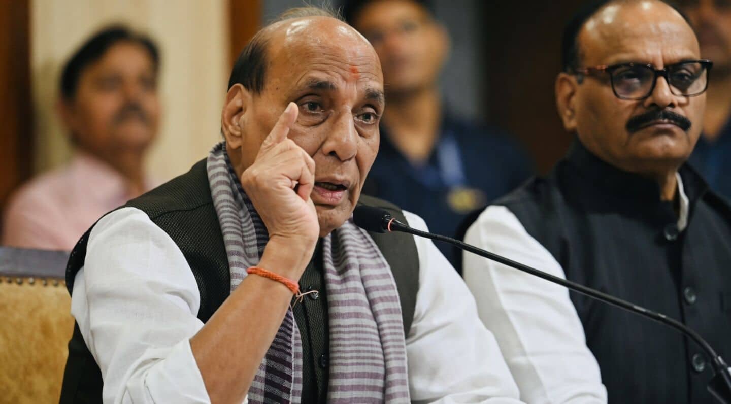 Congress trying to bring 'regime change through violence': Rajnath Singh