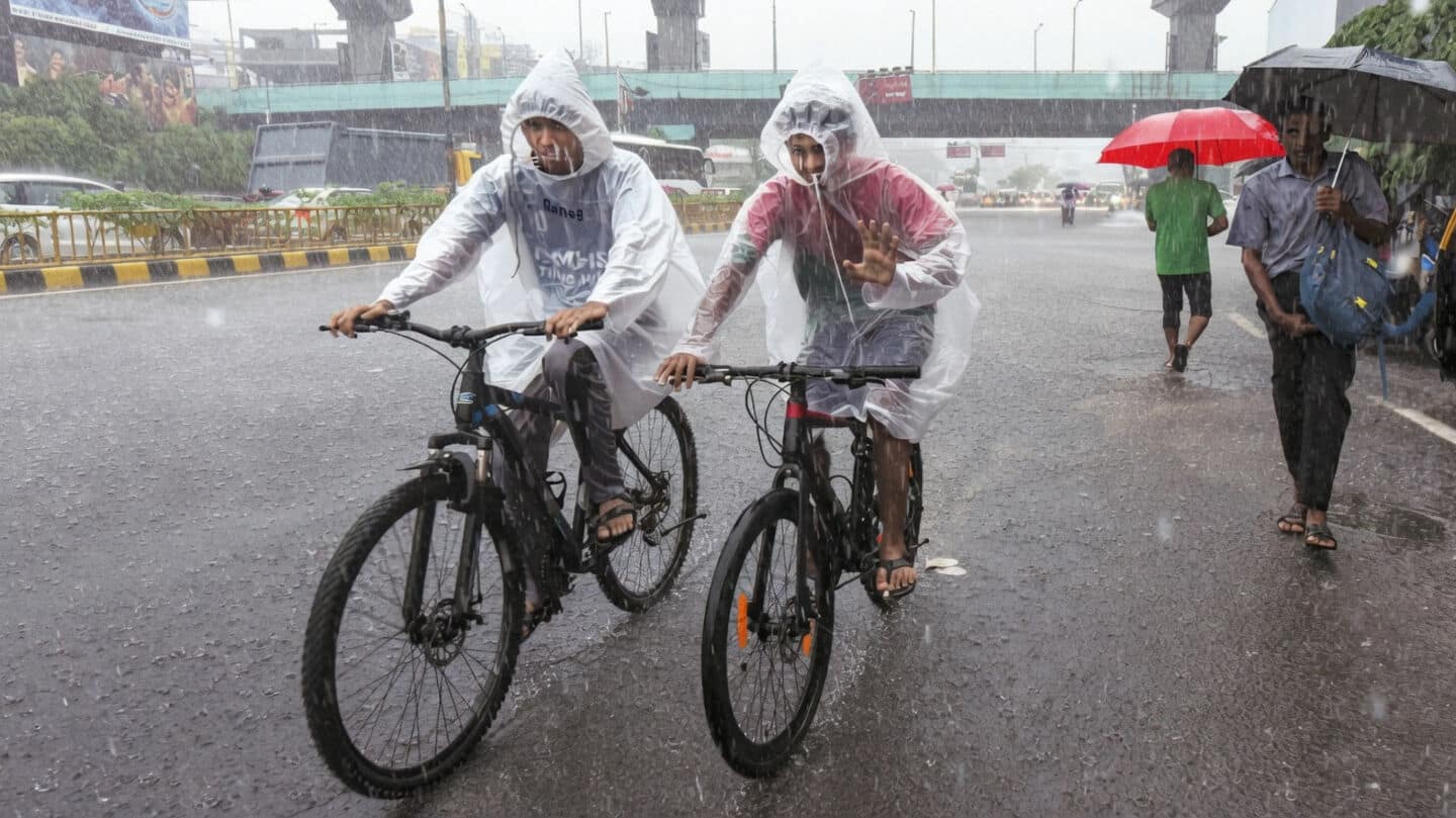 Delhi weather: IMD predicts thunderstorms, lightning, rain on Friday