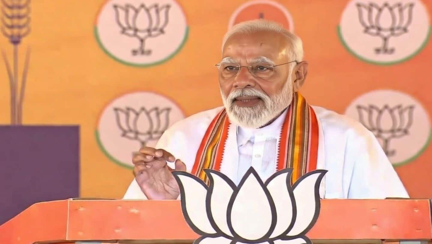 PM Narendra Modi accuses LDF, UDF of 'looting' Kerala