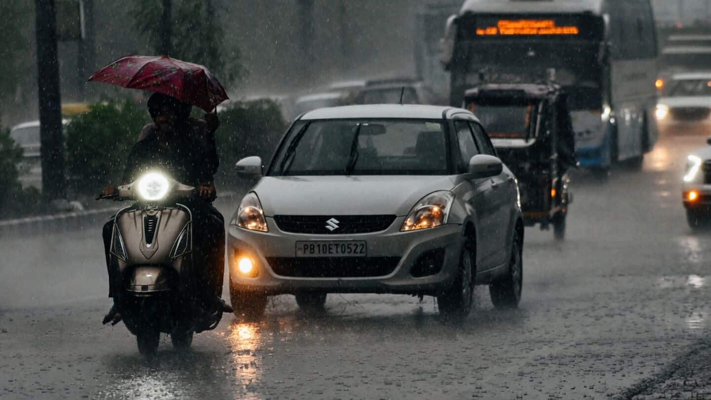 IMD issues red alert for Delhi, adjoining areas