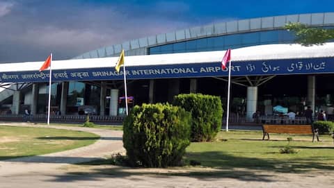 2 US citizens detained in Kashmir for carrying satellite phone