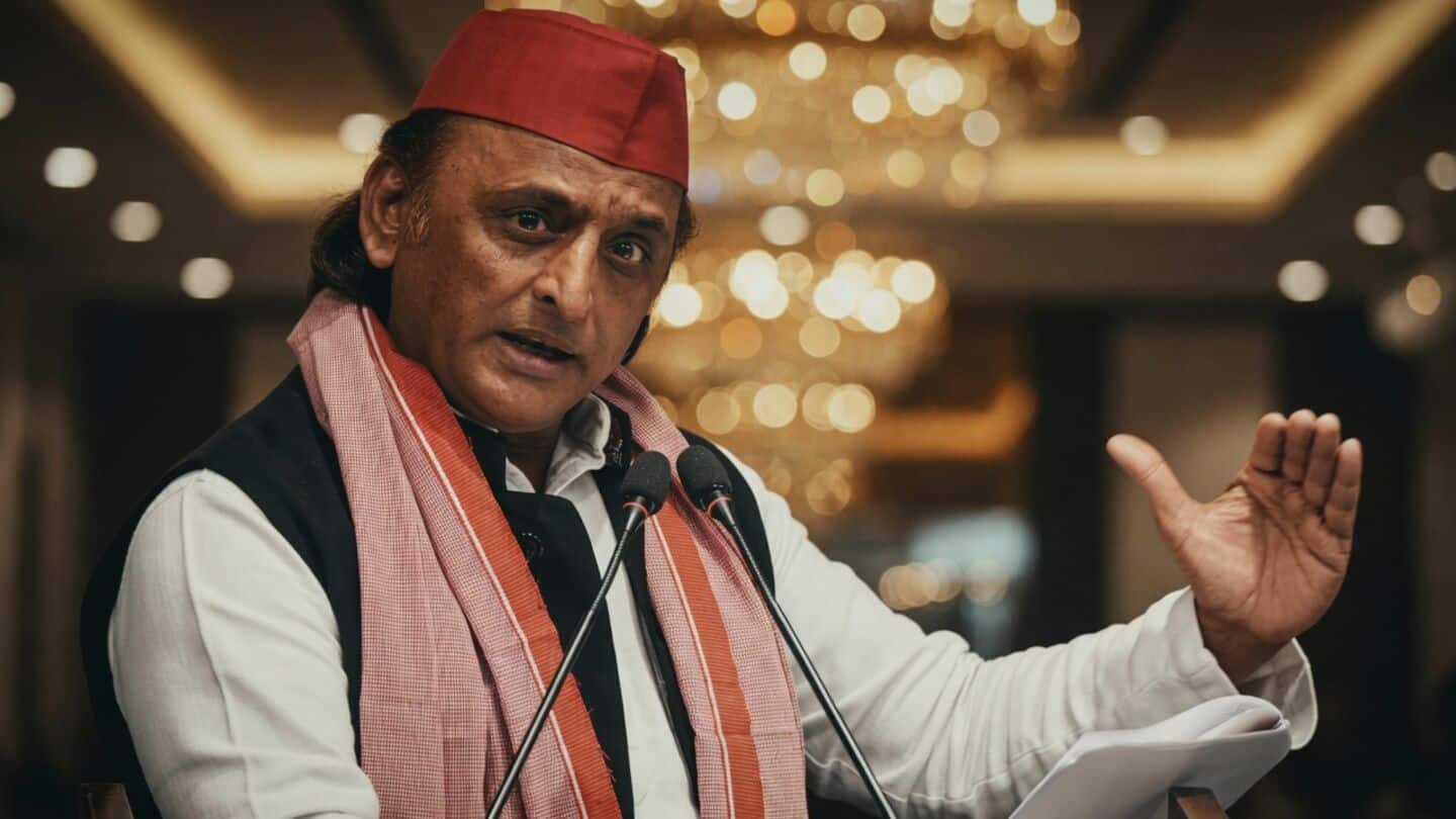 UP: Headmaster suspended for celebrating Akhilesh Yadav's birthday at school