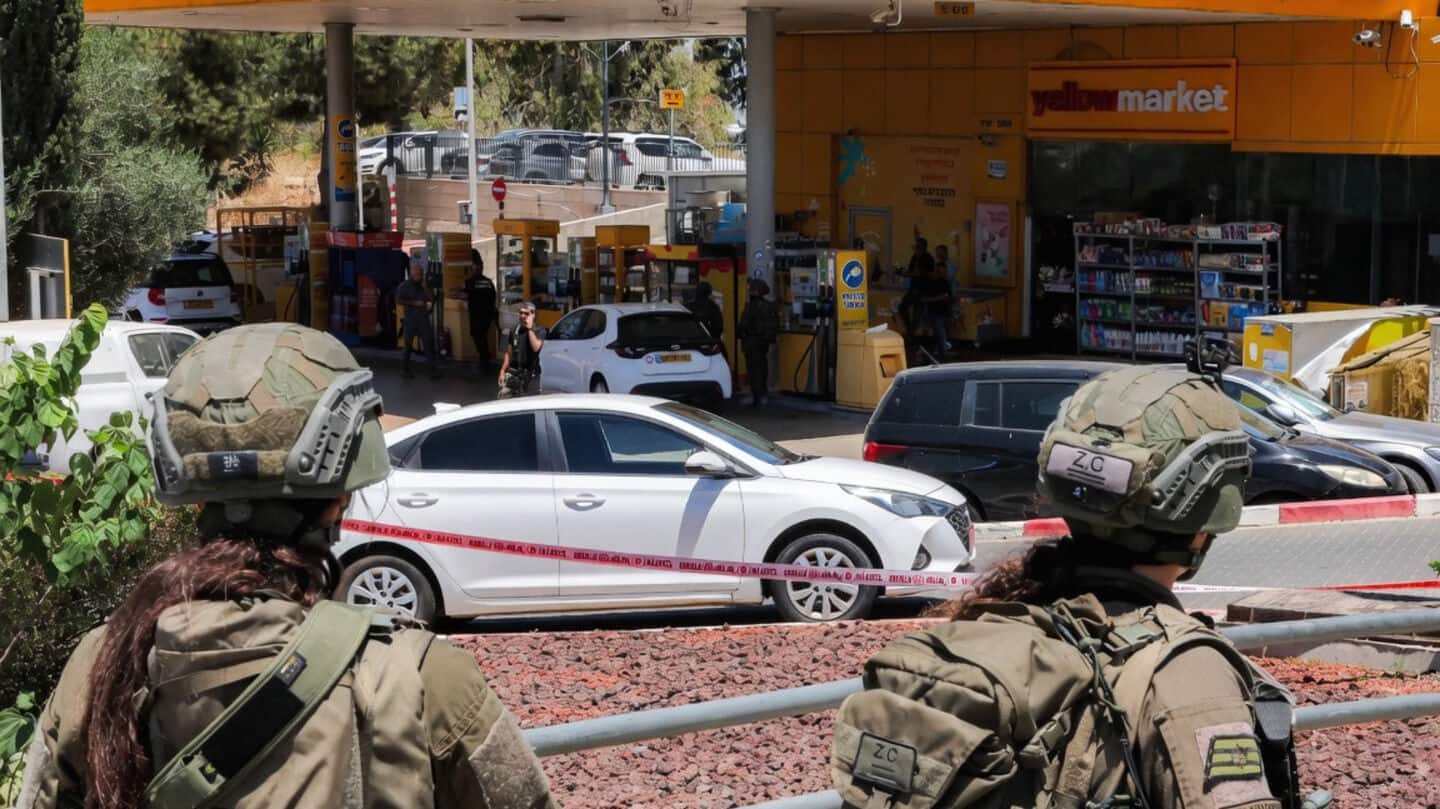 Israel: Man killed, 5 injured in drive-by shootings