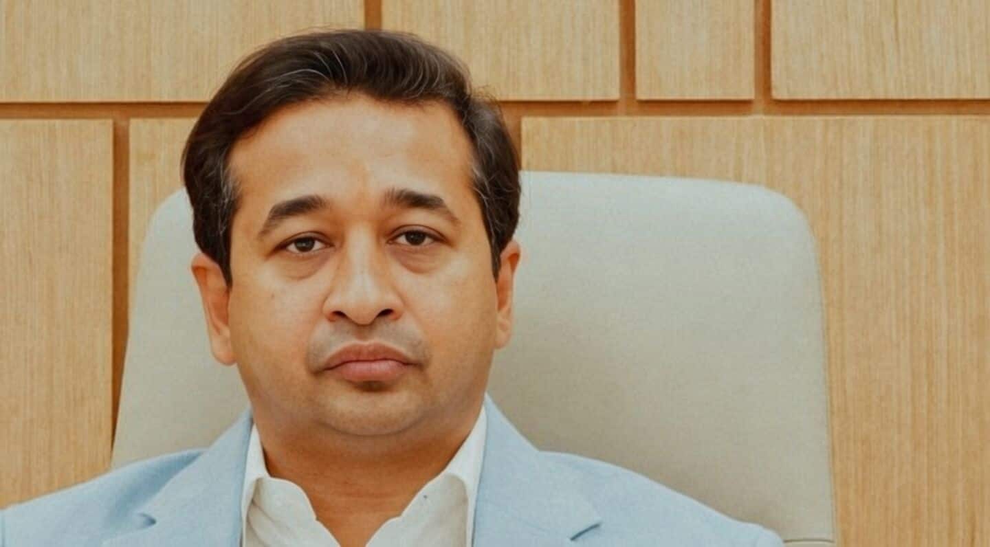 BJP minister gets 1-month jail for pouring mud on official