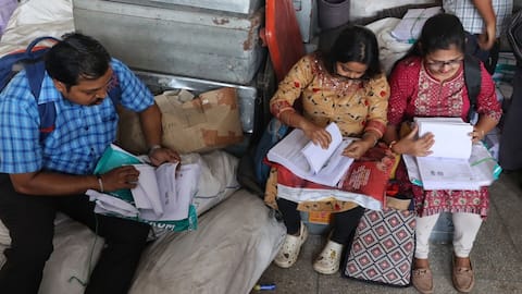 New voter registration form asks about parents' electoral roll status