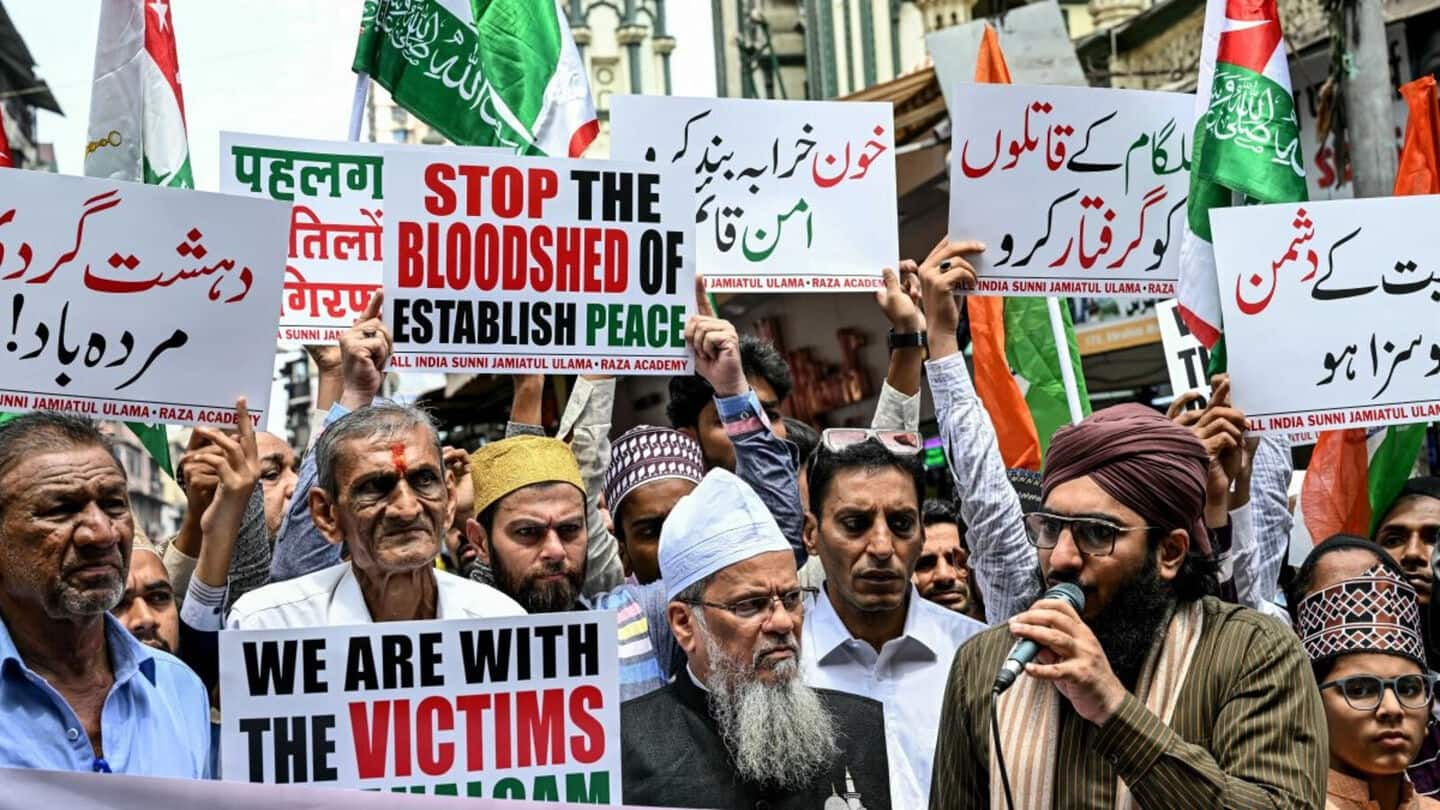 India halts all imports from Pakistan after Pahalgam terror attack India halts all imports from Pakistan after Pahalgam terror attack