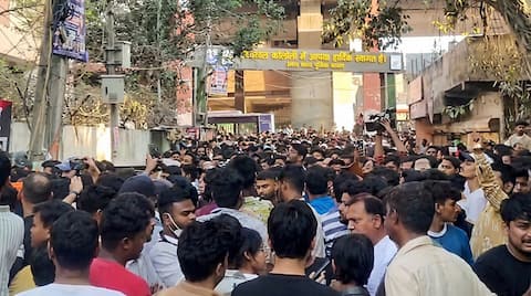 Delhi: Holi water balloon dispute turns fatal, sparks tensions