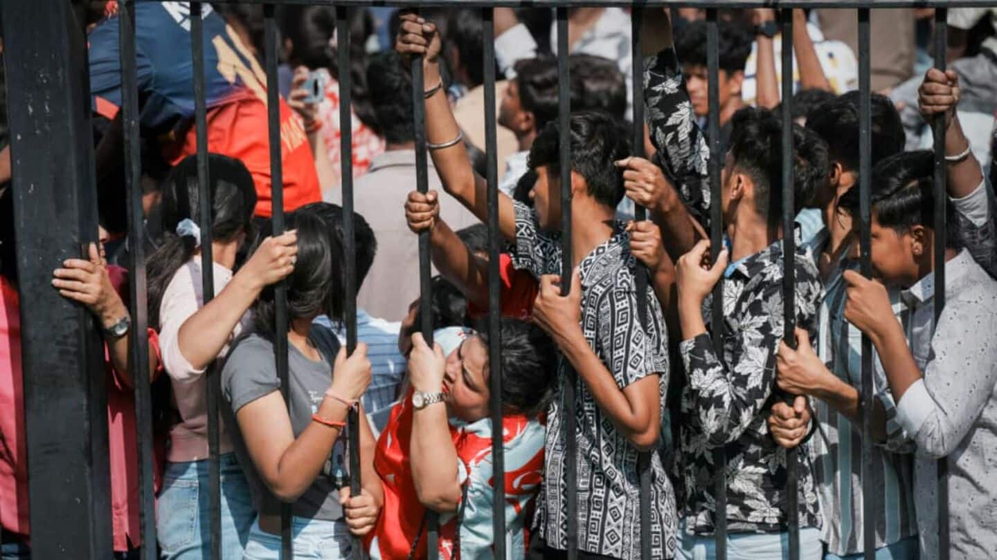 Bengaluru stampede: Police raised concerns about 'huge crowd' in letter Bengaluru stampede: Police raised concerns about 'huge crowd' in letter