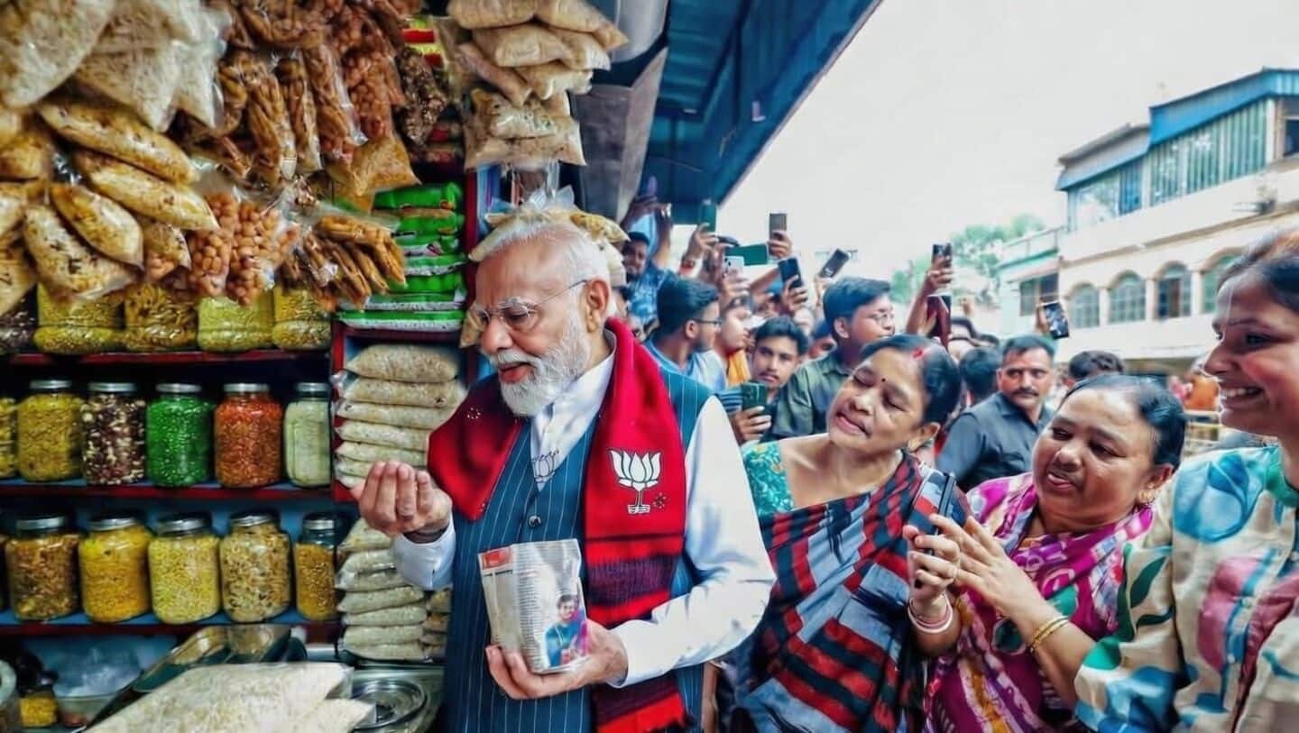 Hemant Soren's chopper denied landing as Modi takes jhalmuri break