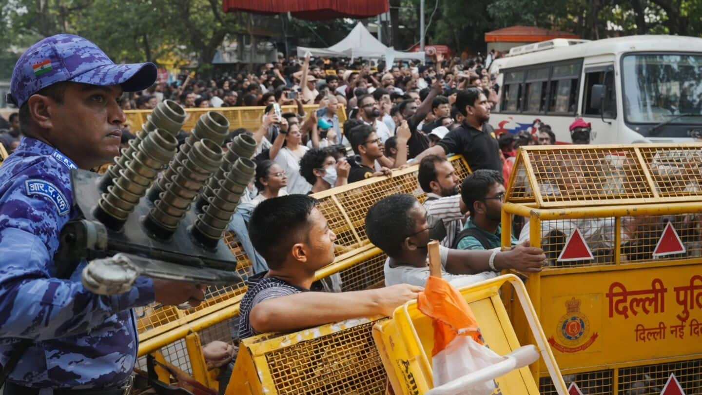 'Chalo Sansad' protest: Delhi Police deploys 5,000 personnel