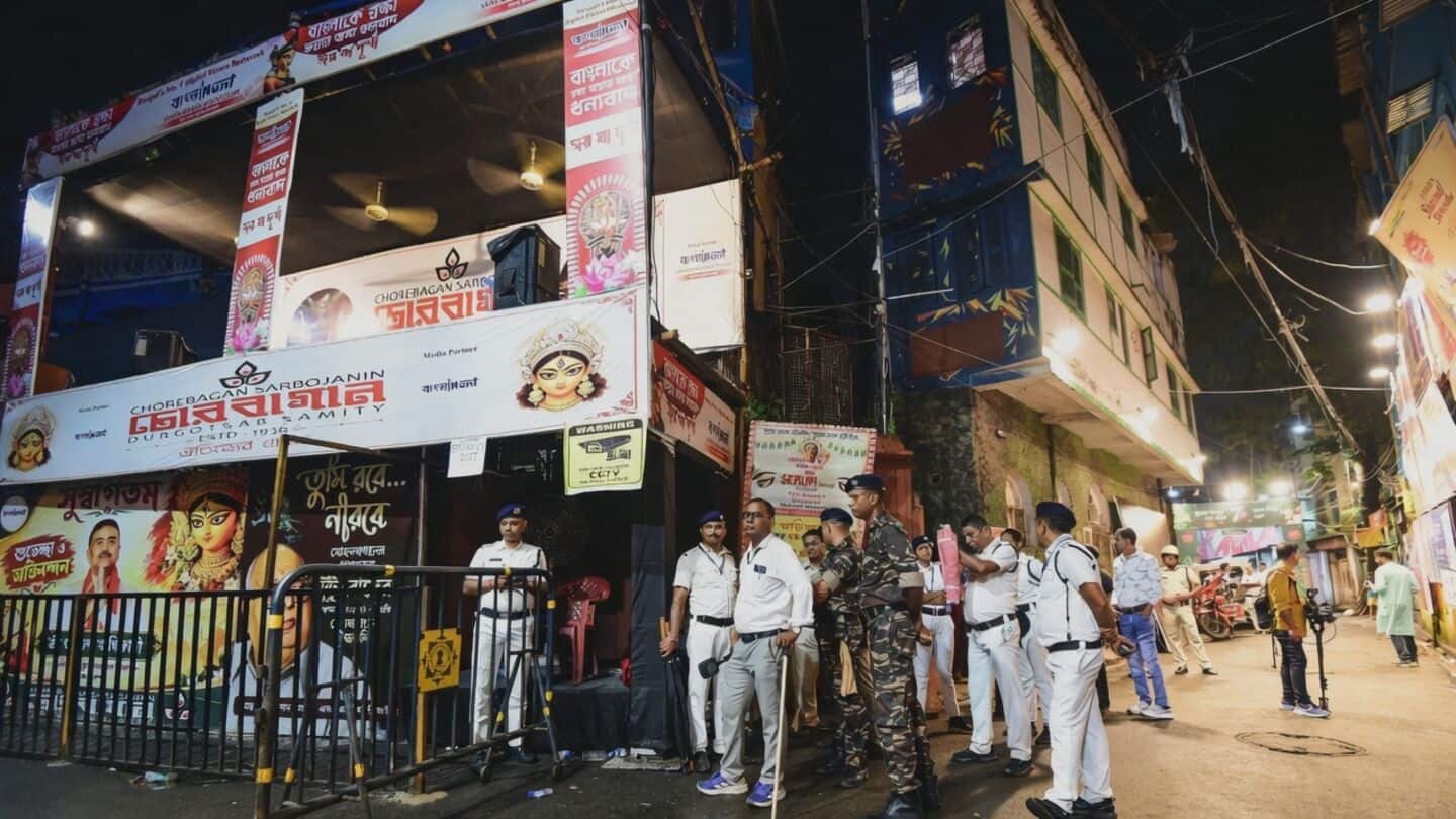 Kolkata Durga Puja stampede: 19 dead, 25 injured