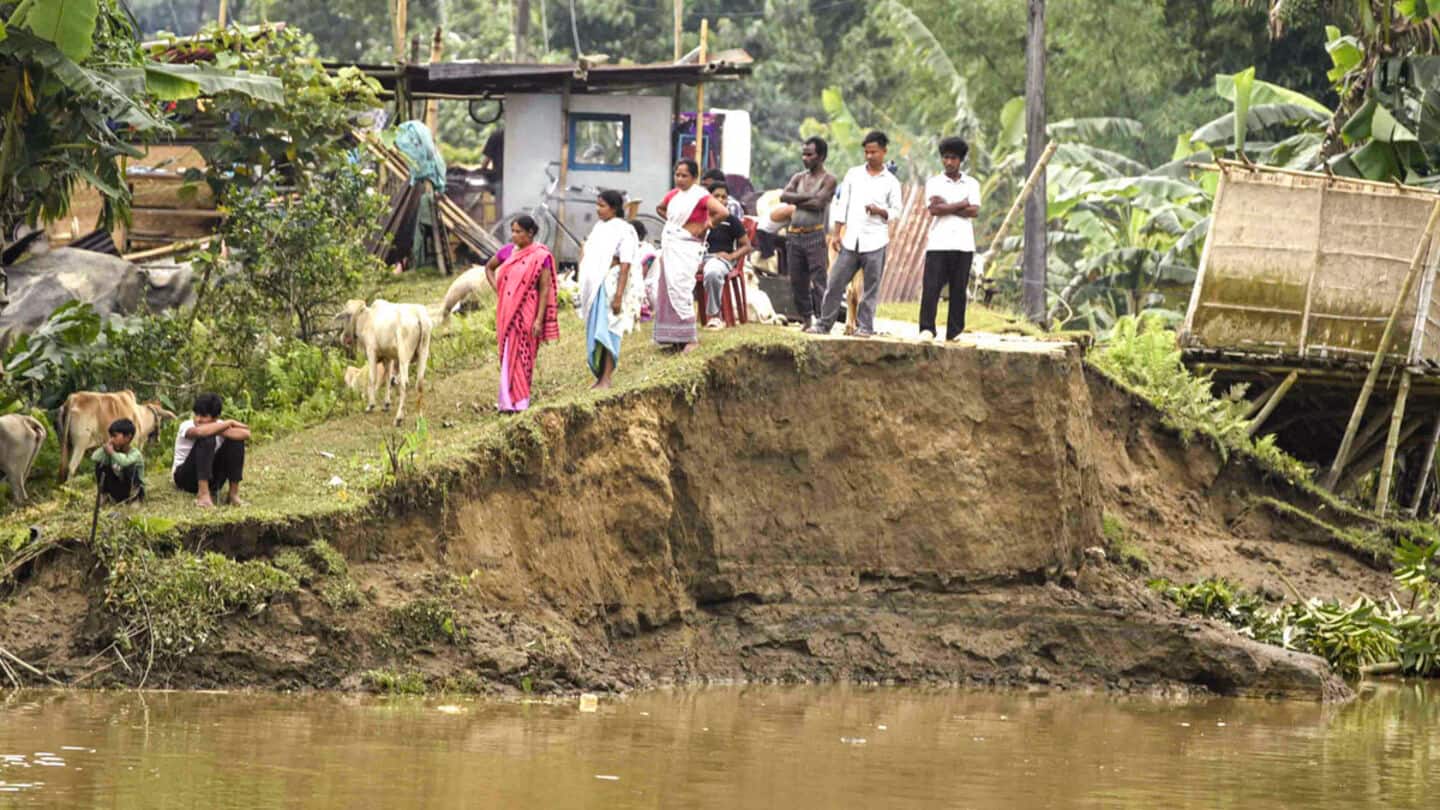 IMD issues red alert in Assam, Meghalaya amid heavy rains IMD issues red alert in Assam, Meghalaya amid heavy rains