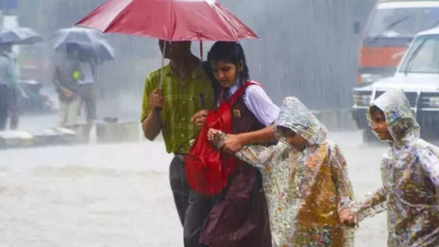 Tamil Nadu readies shelters for possible cyclone; schools closed Tamil Nadu readies shelters for possible cyclone; schools closed