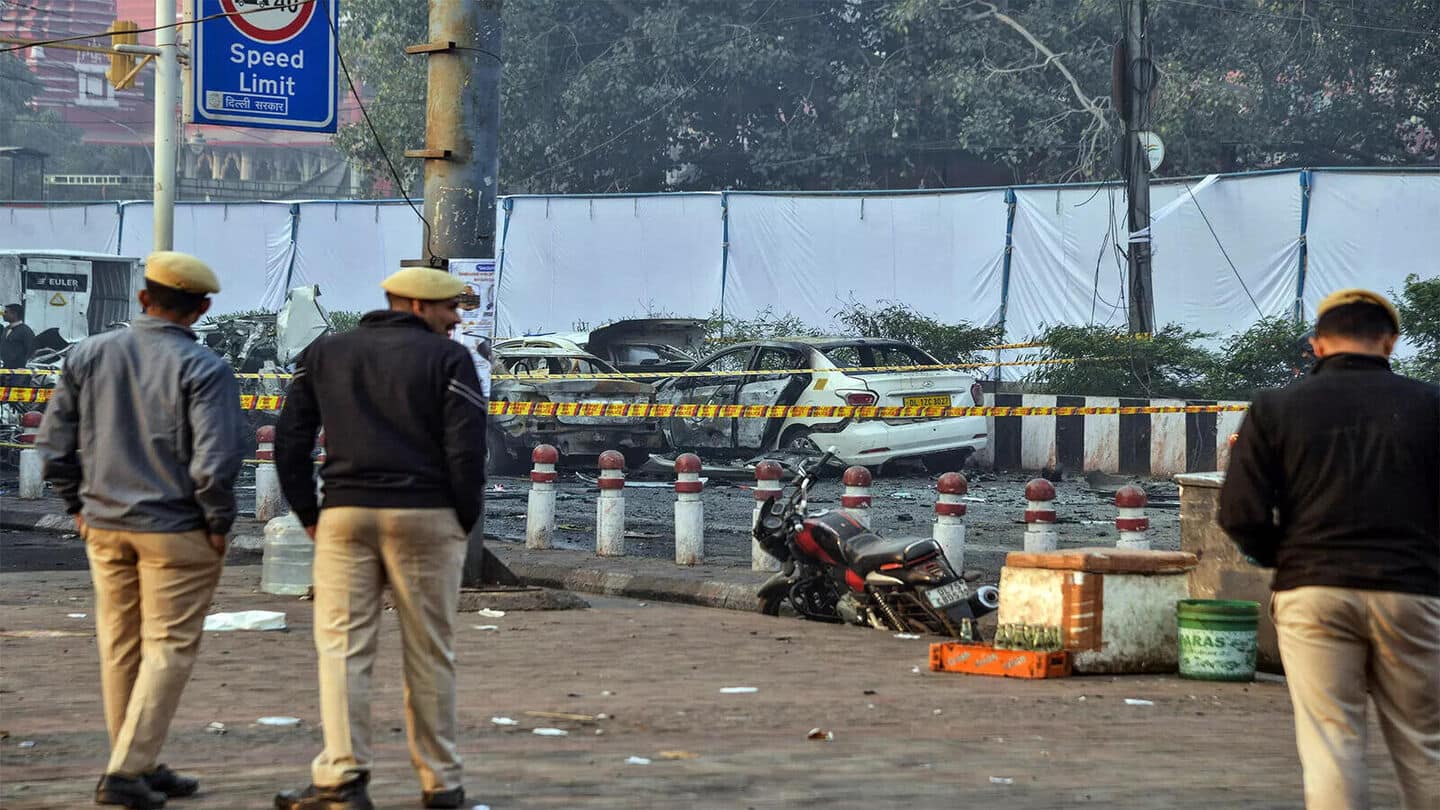 Delhi blast suspects in touch with foreign handlers: Investigation