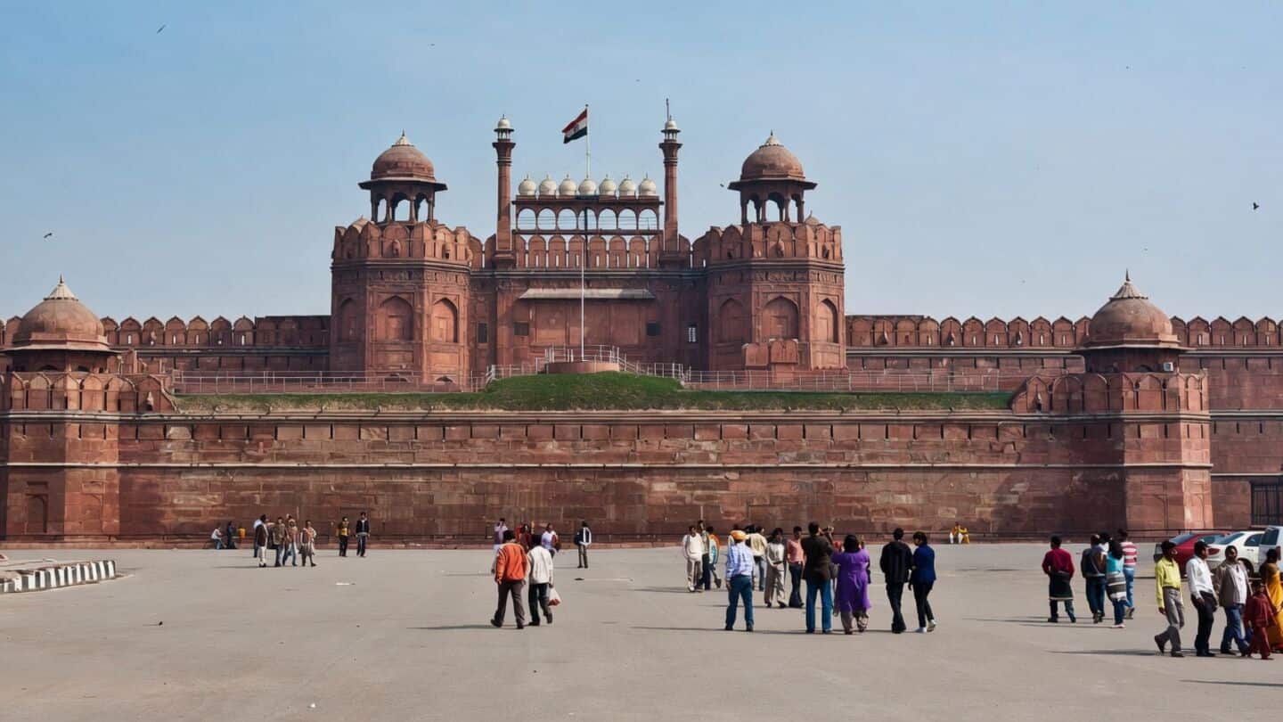 Mumbai Police receive bomb threat for Delhi's Red Fort
