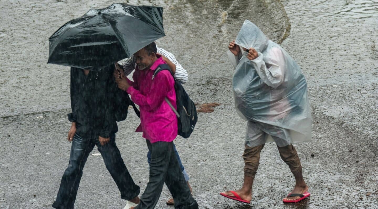IMD warns of heavy rainfall in Gujarat, Delhi, Maharashtra