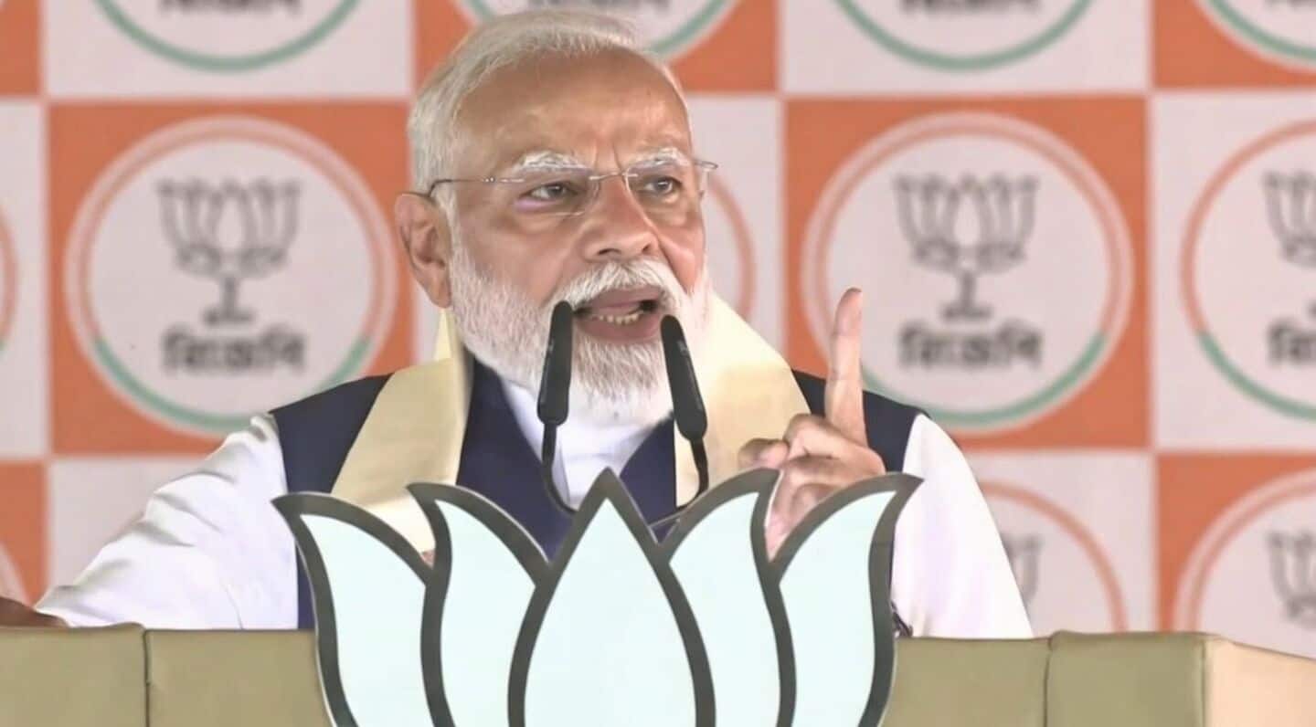 'Maa crying, manush fleeing': PM Modi's scathing TMC attack