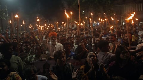 Thousands of Bangladesh Hindus protest against Lord Ram's idol desecration