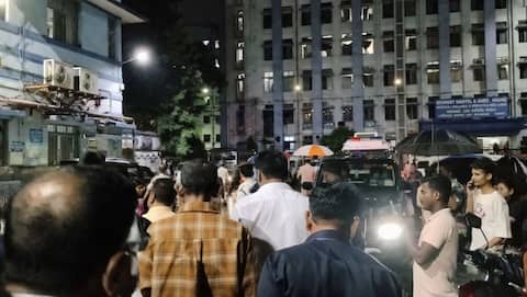 Kolkata Durga Puja stampede: Eyewitnesses blame narrow gates, no lighting