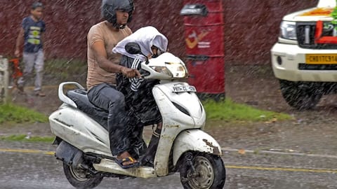Red alert issued in Mumbai, adjoining areas; heavy rain expected