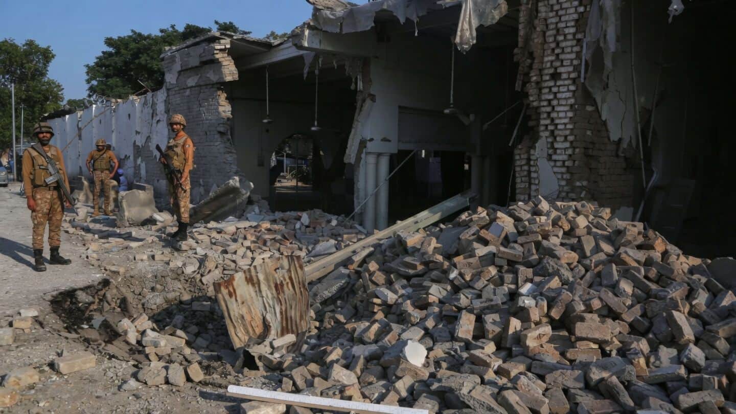 Pakistan mosque suicide attack: Death toll rises to 31