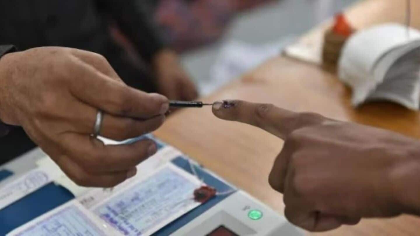 Delhi: MCD bypolls record 31.13% turnout till 4pm