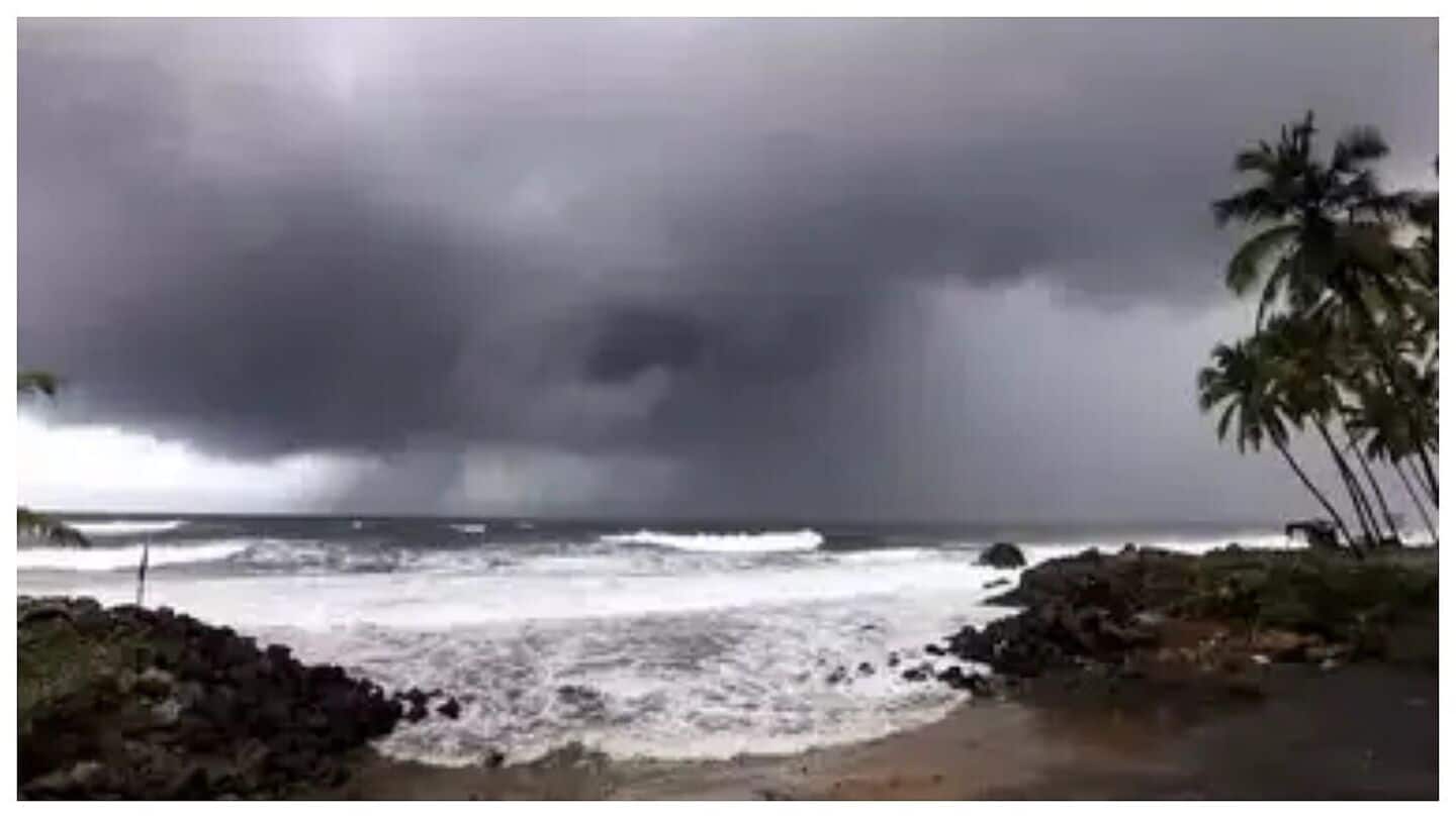 Monsoon to arrive in Kerala earliest in 16 years Monsoon to arrive in Kerala earliest in 16 years