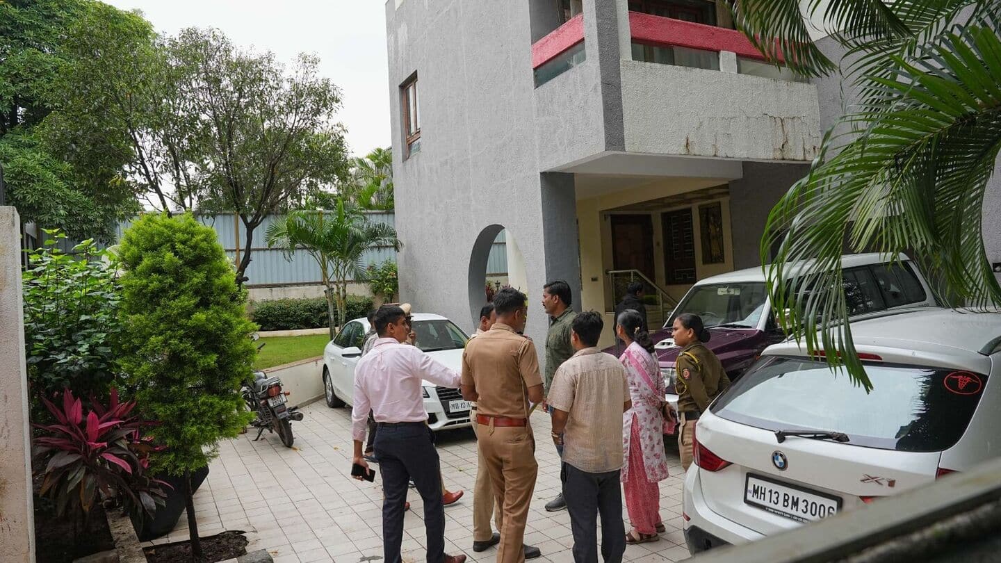 Khedkar case: Bodyguard reveals family left home after police visit
