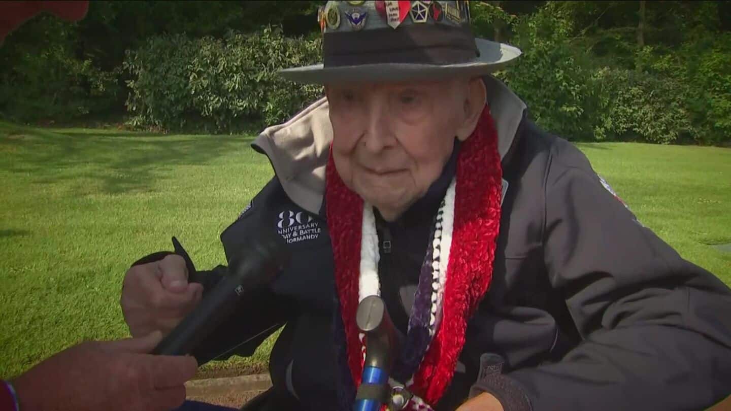 'Papa Jake' Larson, WWII veteran, TikTok star, dies at 102 'Papa Jake' Larson, WWII veteran, TikTok star, dies at 102