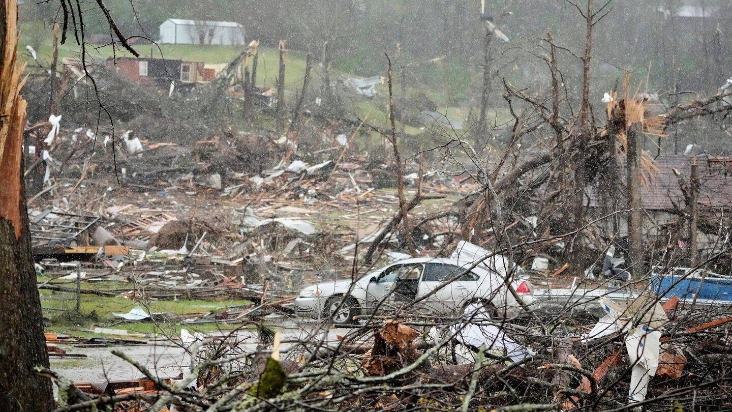 At least 27 dead as tornadoes, storms hit central US At least 27 dead as tornadoes, storms hit central US