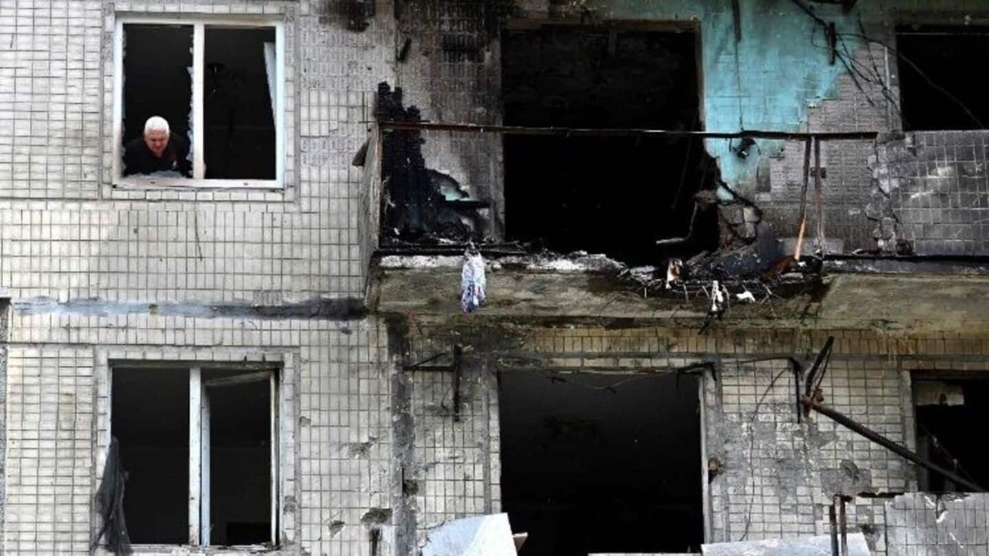 Russia bombards Ukraine, kills 13 as prisoner swap continues Russia bombards Ukraine, kills 13 as prisoner swap continues