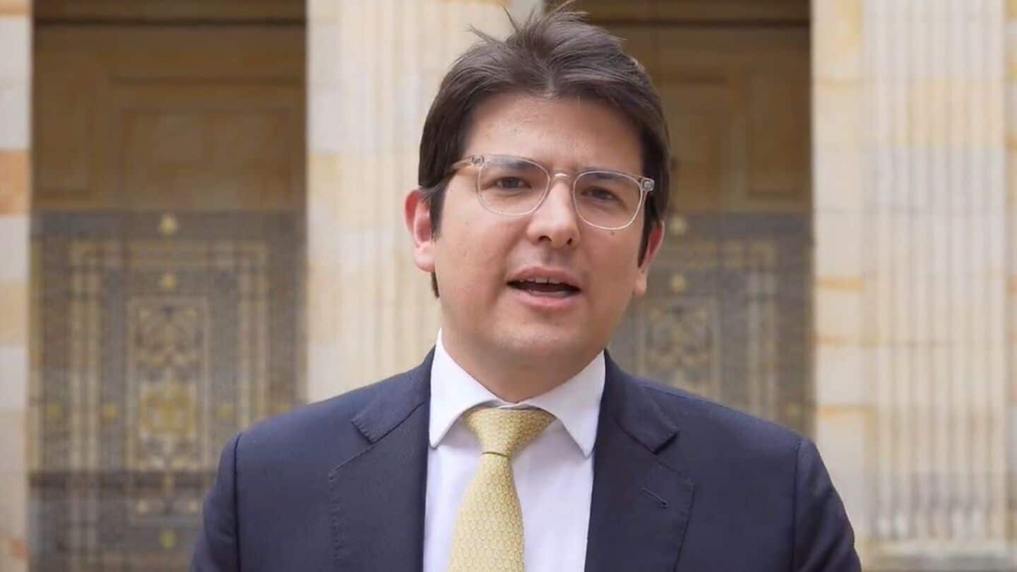 Colombian presidential candidate shot during campaign event Colombian presidential candidate shot during campaign event