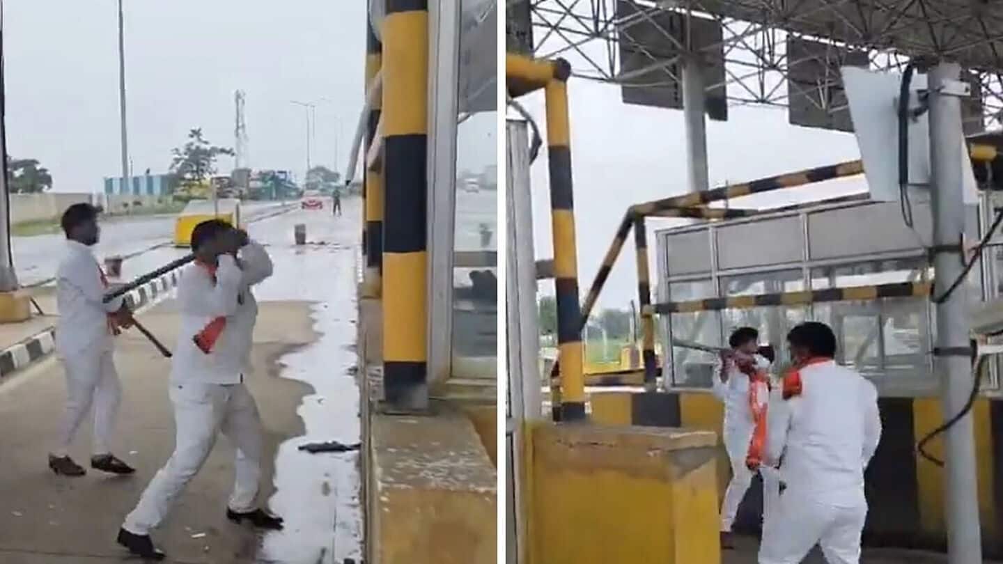 Video: MNS workers vandalize toll plaza, alleging missing facilities Video: MNS workers vandalize toll plaza, alleging missing facilities