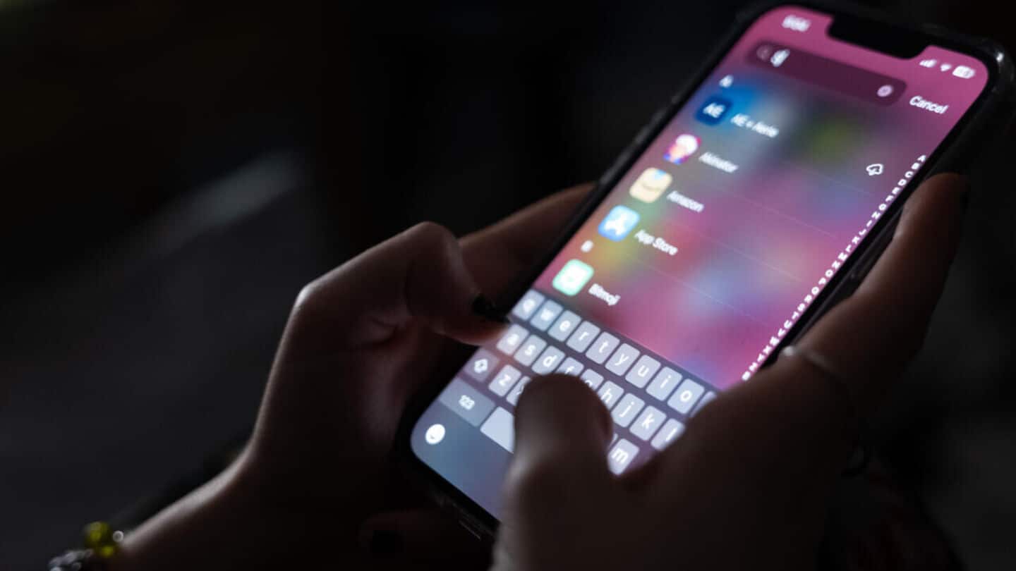 New Zealand PM proposes social media ban for under-16s New Zealand PM proposes social media ban for under-16s